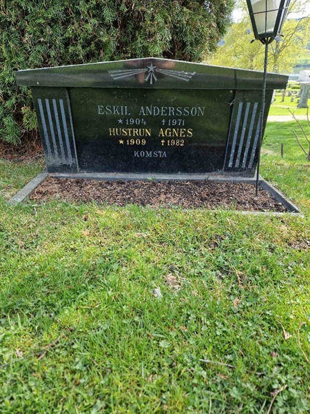 Grave number: 501 22 4761-4763