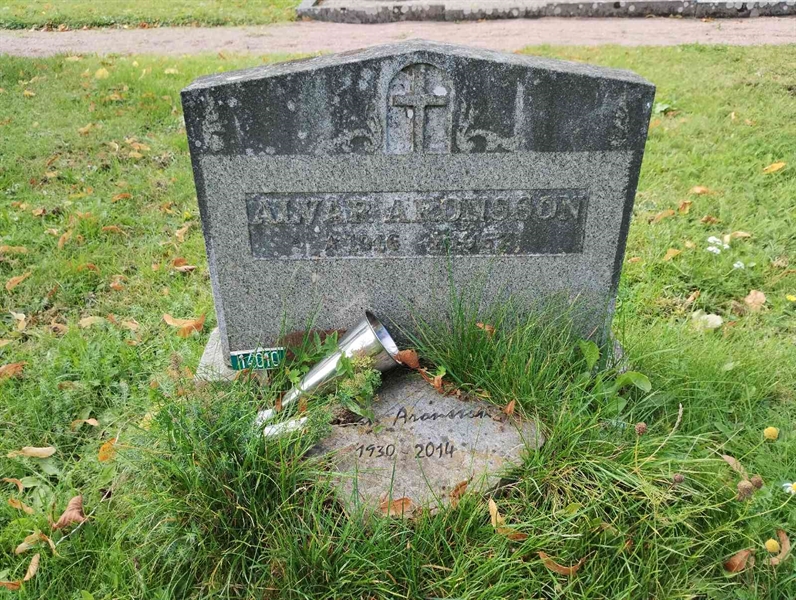 Grave number: NÅ 14    20