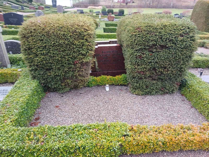 Grave number: Si J   115, 116