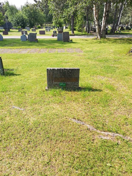 Grave number: NK 04    51