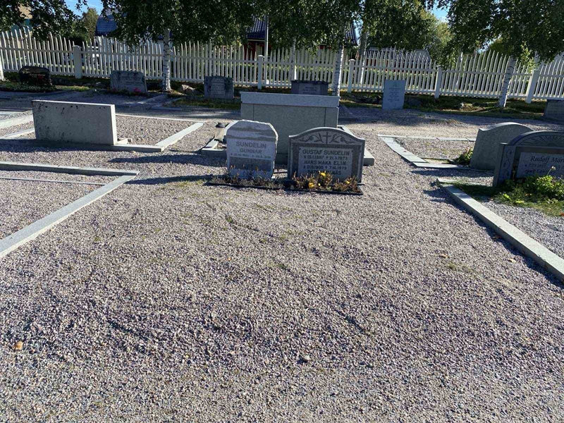 Grave number: 2 07    41