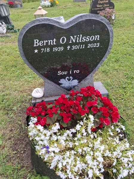 Grave number: 001 3 U    20