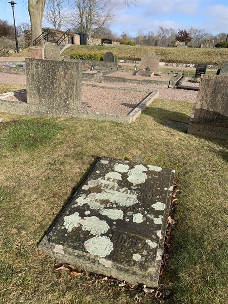 Grave number: SÖ E    70