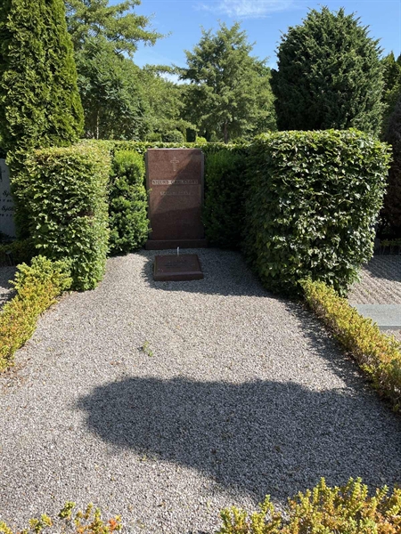 Grave number: NK B     5