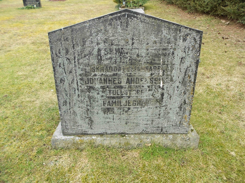 Grave number: V 5    58