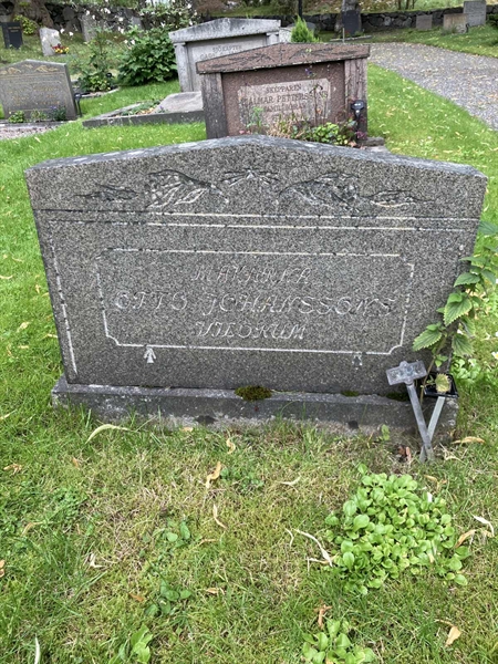 Grave number: 1 09    36