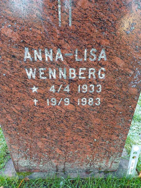 Grave number: JÄ 3 7698, 7699