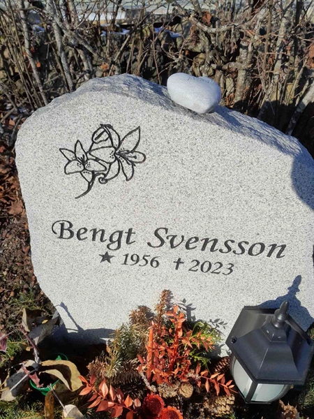 Grave number: 3 2 1611