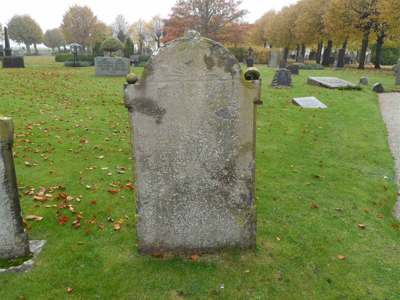 Grave number: 2 01   118