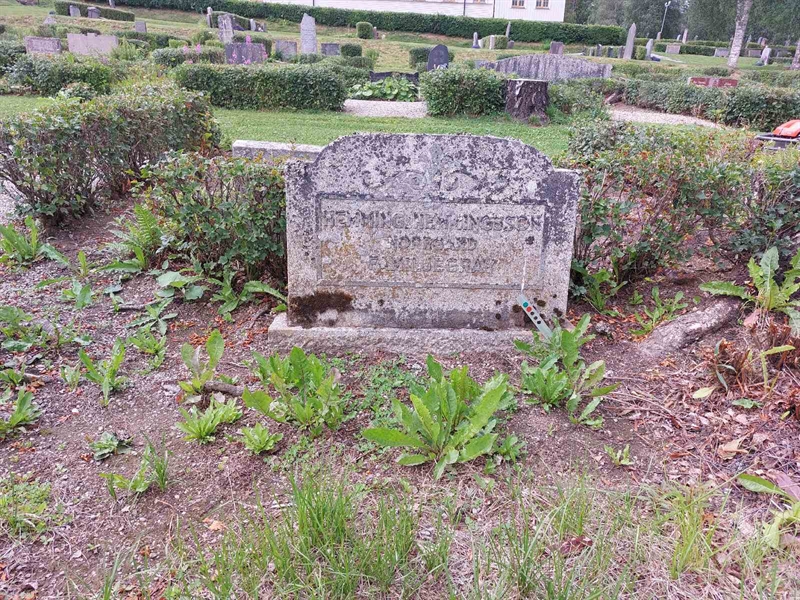 Grave number: FÖ 2    77