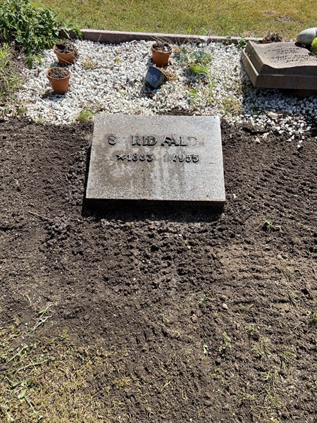 Grave number: VV 6   336