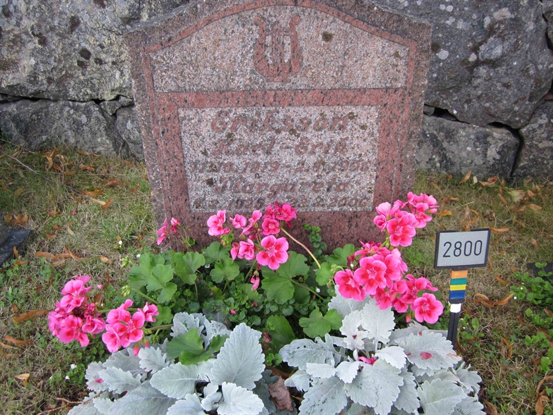 Grave number: KG G  2800