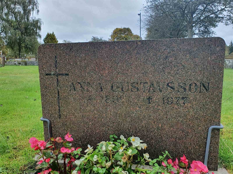 Grave number: HA NYA   111
