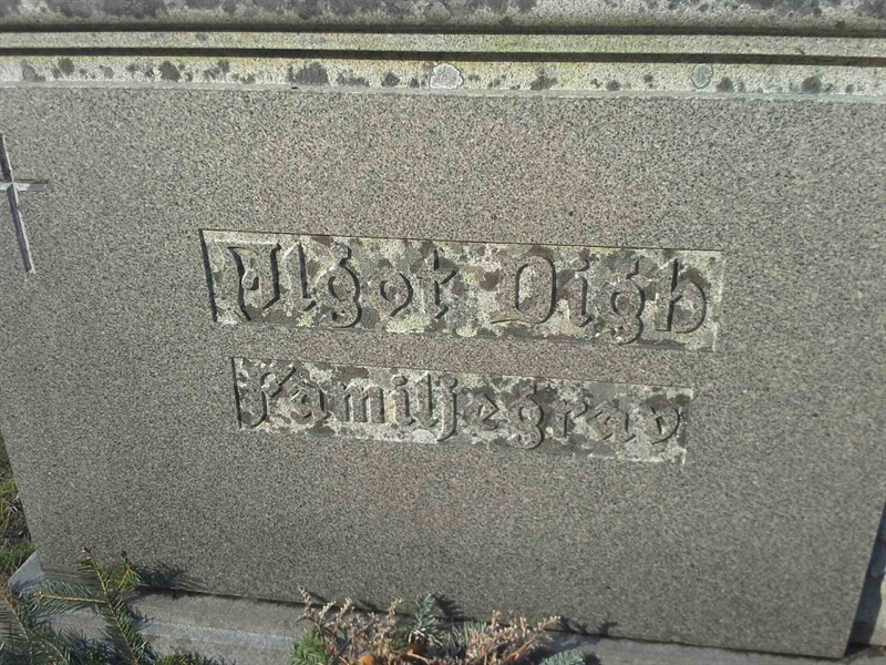 Grave number: VÄ 04    95, 96