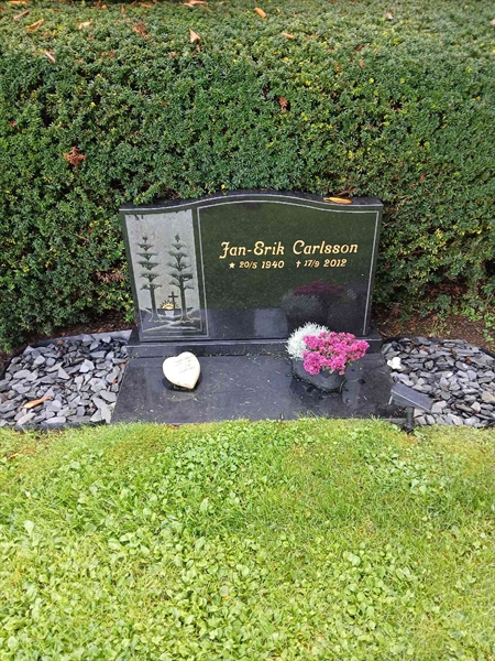 Grave number: ÖB 29    68, 69