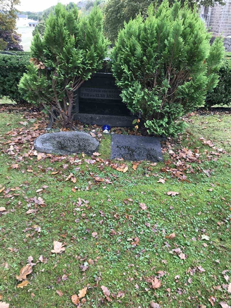 Grave number: SN 01    62, 63