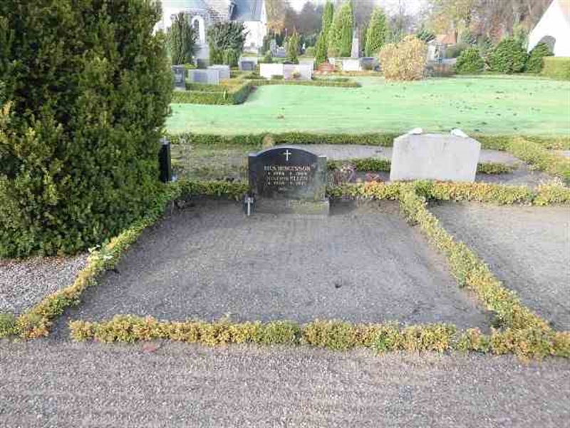 Grave number: VK 1   882-883