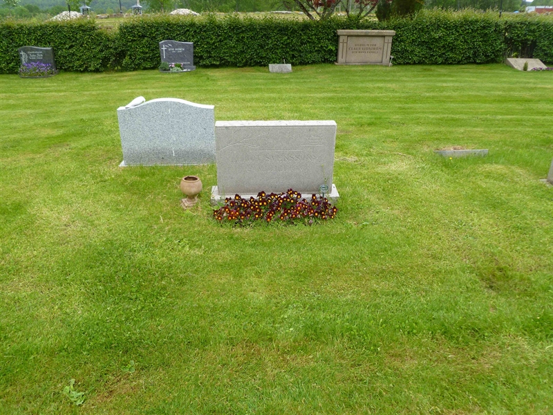 Grave number: ROG B  450, 451