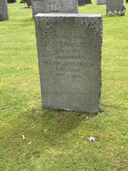 Grave number: SKF E    47, 48