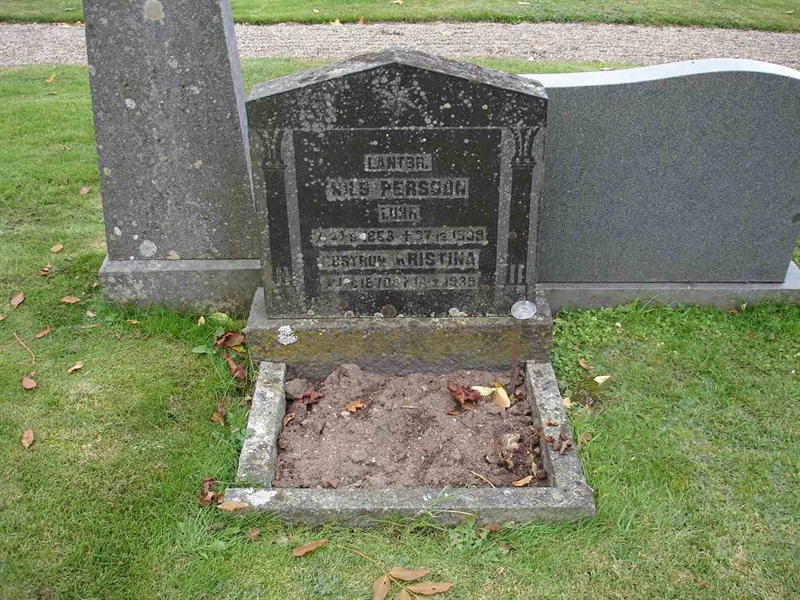 Grave number: FN B     7, 8