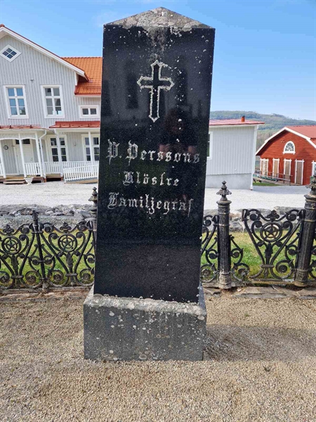 Grave number: 501 02 31-36