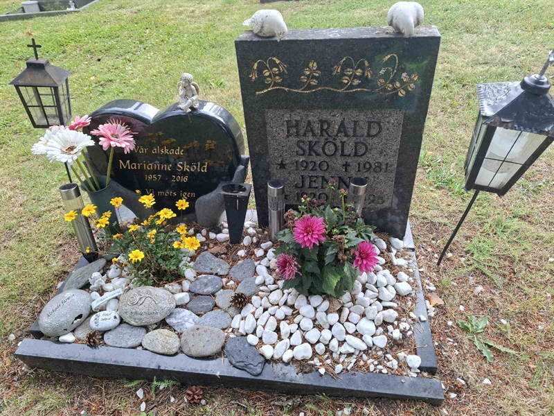 Grave number: 001 2  1521