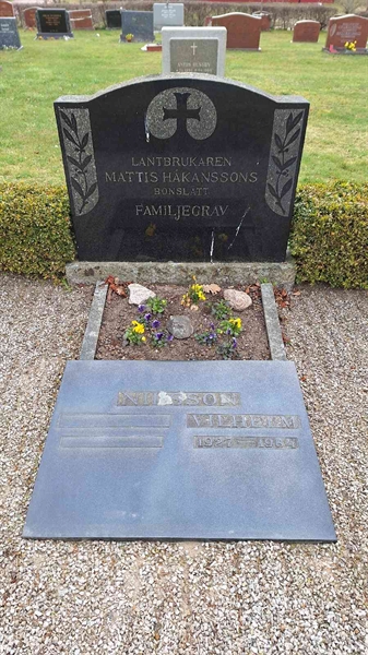 Hautatunnus: VG D    10-11