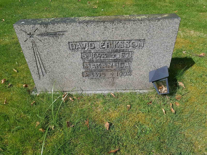 Grave number: 01  3275