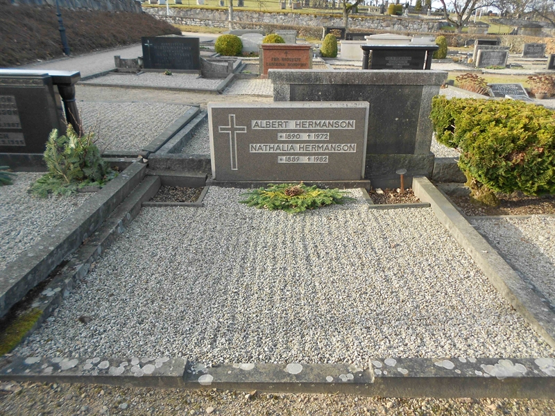 Grave number: NÅ M4   115, 116