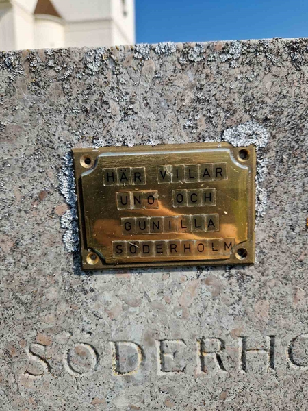 Grave number: 501 03 357-359