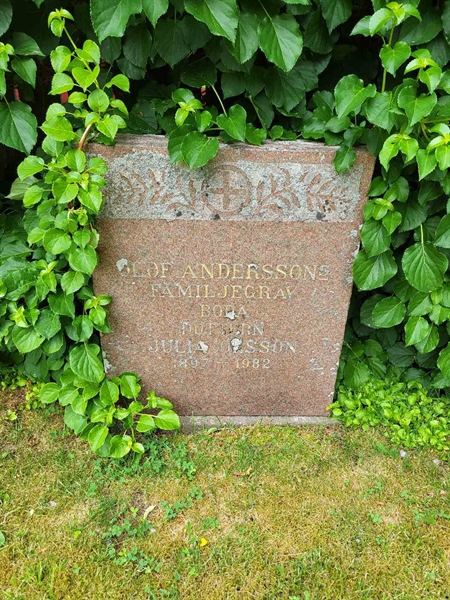 Grave number: Jä 01    74