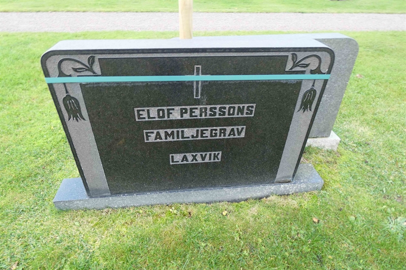 Grave number: TR 3    92