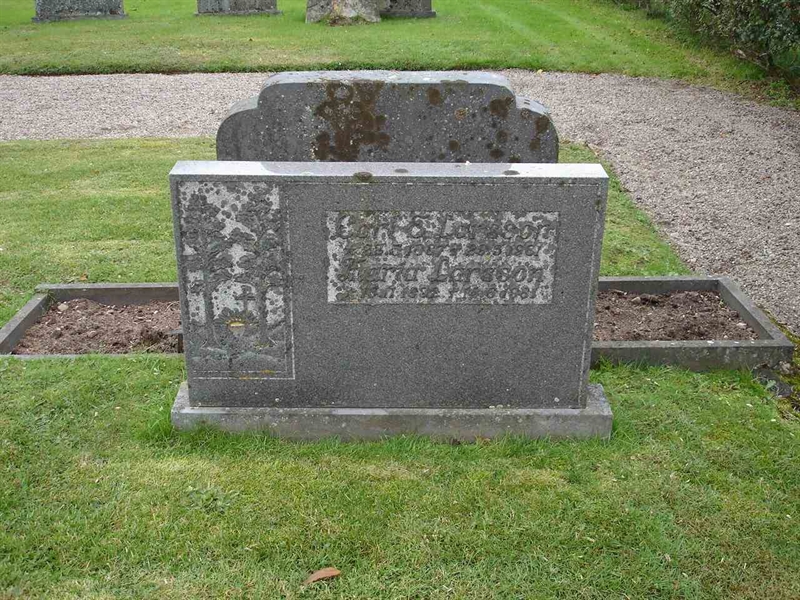 Grave number: FN F    14, 15
