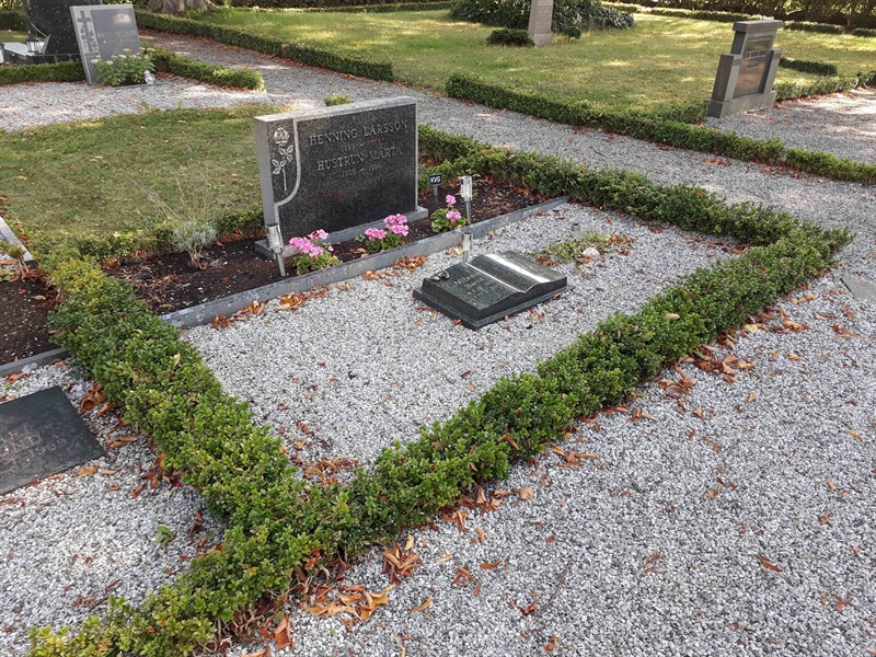 Grave number: LB C 085-086