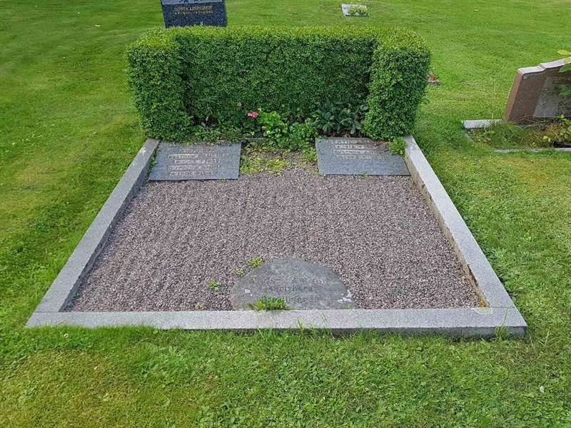 Grave number: 06 60239