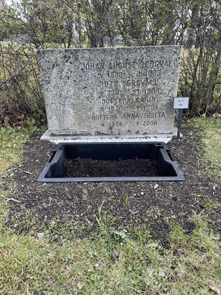 Grave number: 1 Y   616
