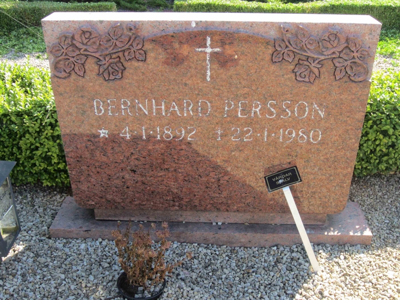 Grave number: BO 03    05