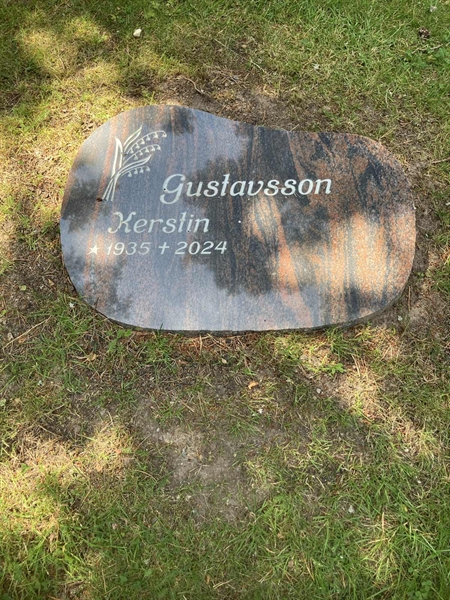 Grave number: TN G   129-130