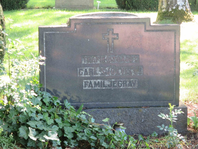 Grave number: HÖB 25     7