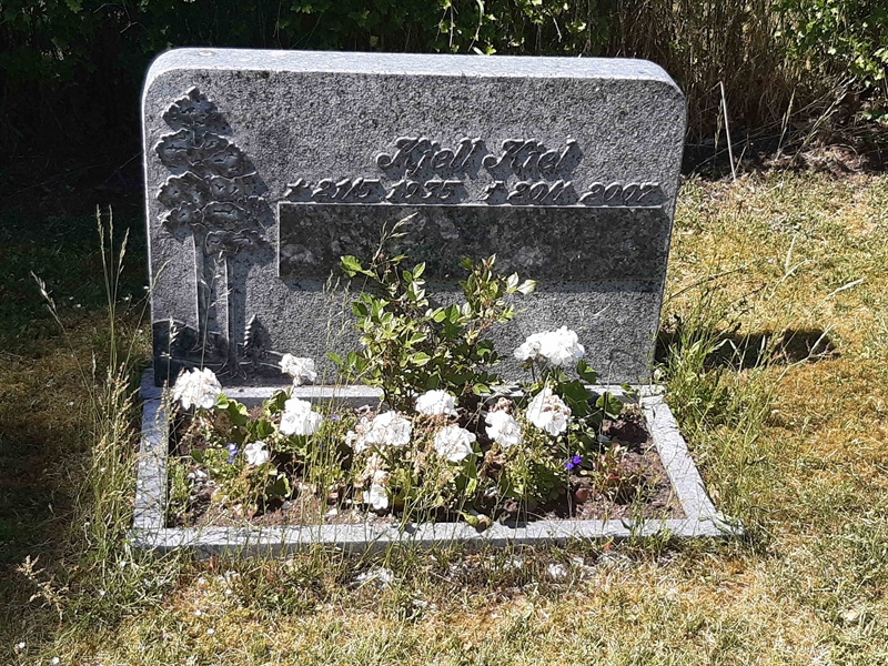 Grave number: JÄ 12    94