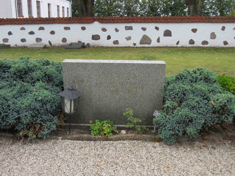 Grave number: SK 07    08