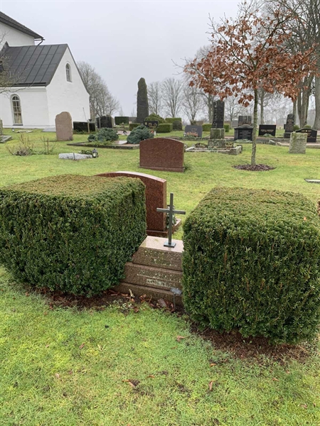 Grave number: SÖ B    17, 18