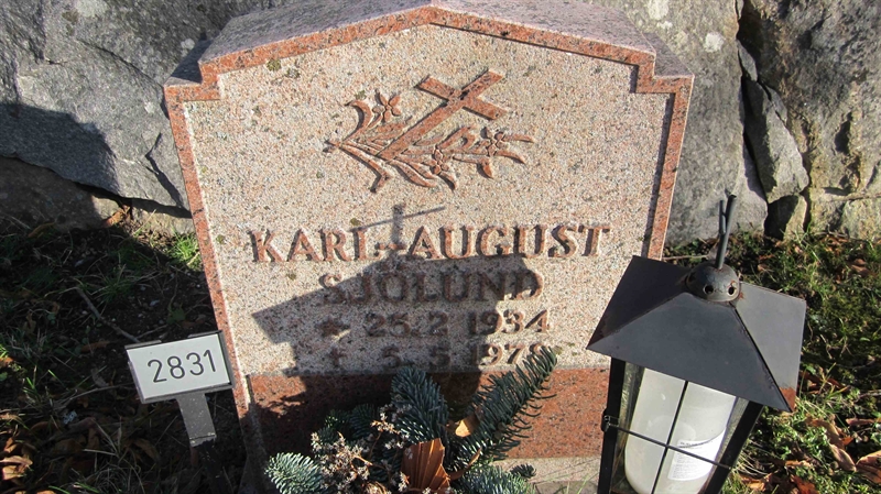 Grave number: KG G  2831
