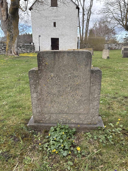 Grave number: FA 106, 107