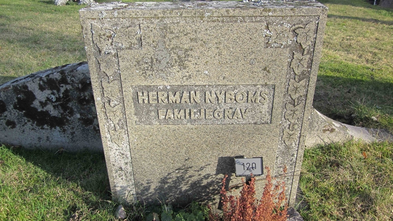 Grave number: KG C   120, 121