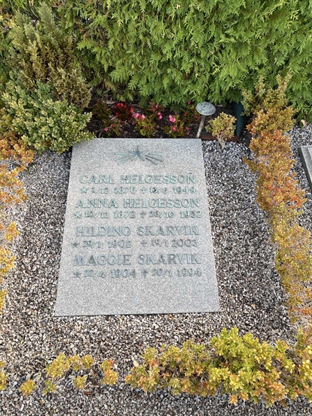 Grave number: NK Urn o     4