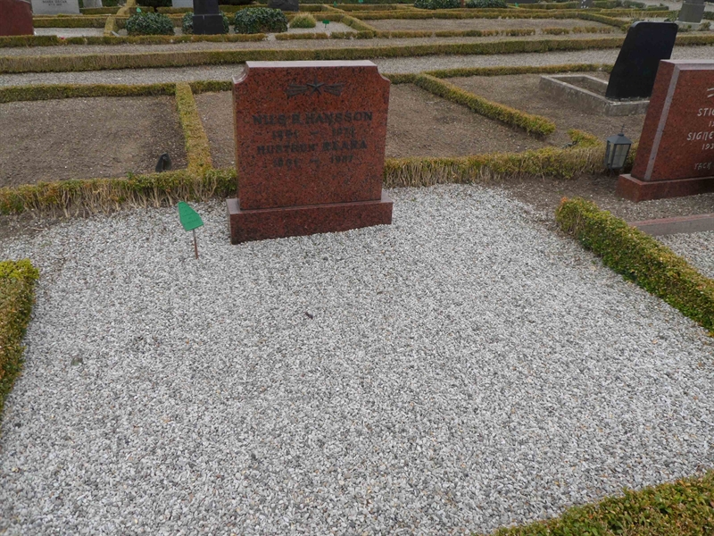Grave number: ÖT GNK2D    15, 16