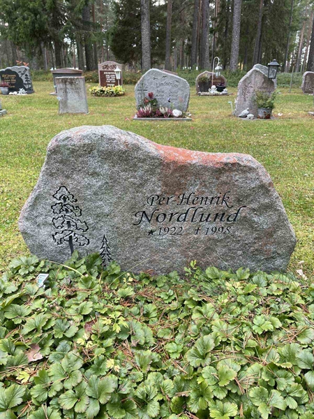 Grave number: 3 4    64