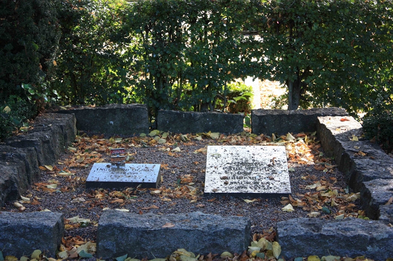 Grave number: Ö SSÄ   263, 264