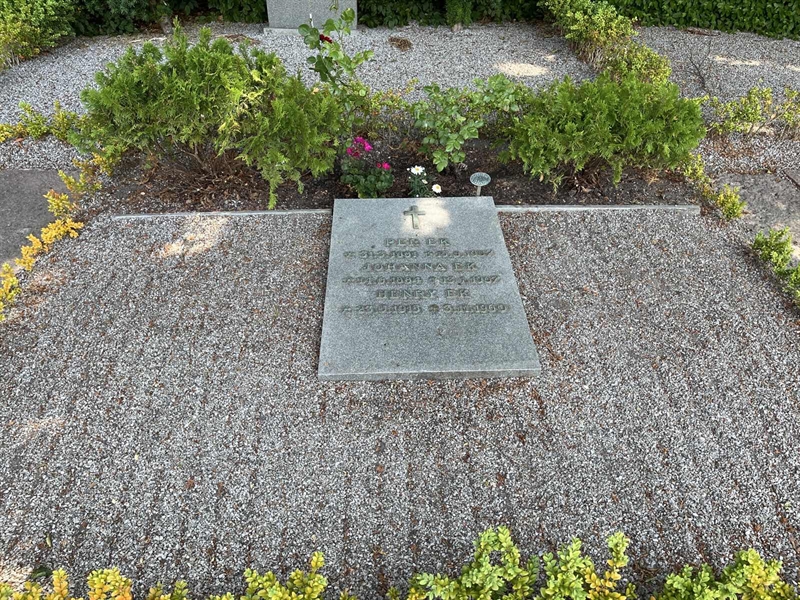 Grave number: NK C    34b